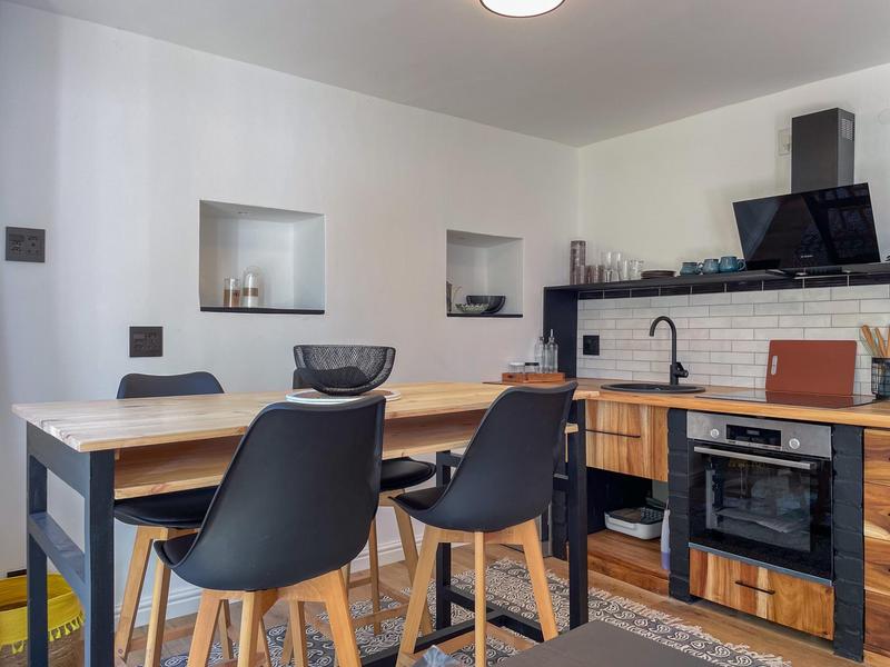 To Let 1 Bedroom Property for Rent in Hout Bay Western Cape